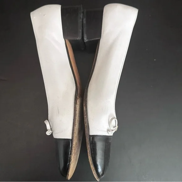 Salvatore Ferragamo Pumps Shoes Logo Monotone Women's 6.5 2A Black White Vtg - Picture 7 of 9